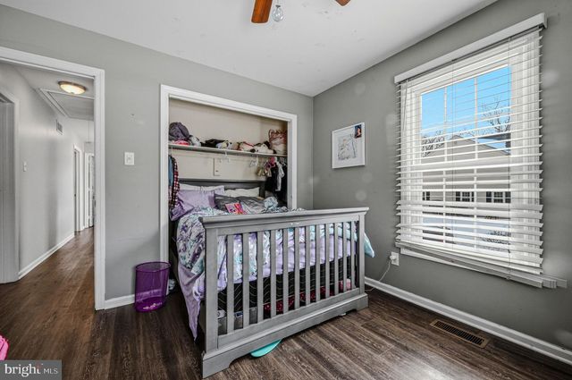 21 FARMINGDALE LN, Newark, DE 19711