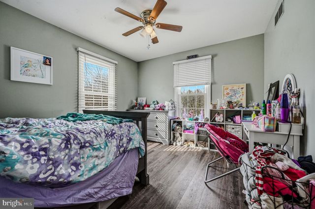 21 FARMINGDALE LN, Newark, DE 19711