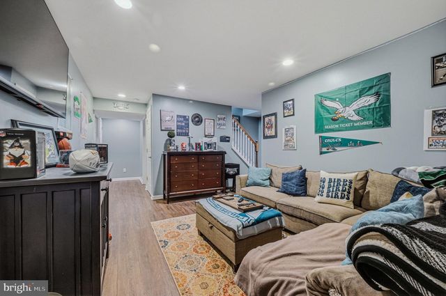 21 FARMINGDALE LN, Newark, DE 19711