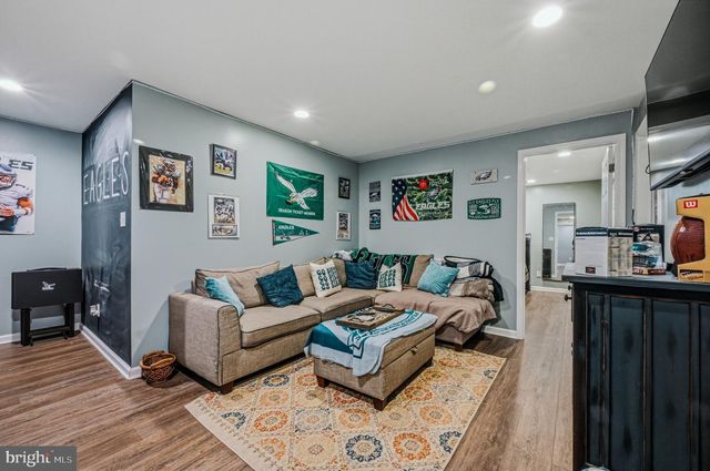 21 FARMINGDALE LN, Newark, DE 19711