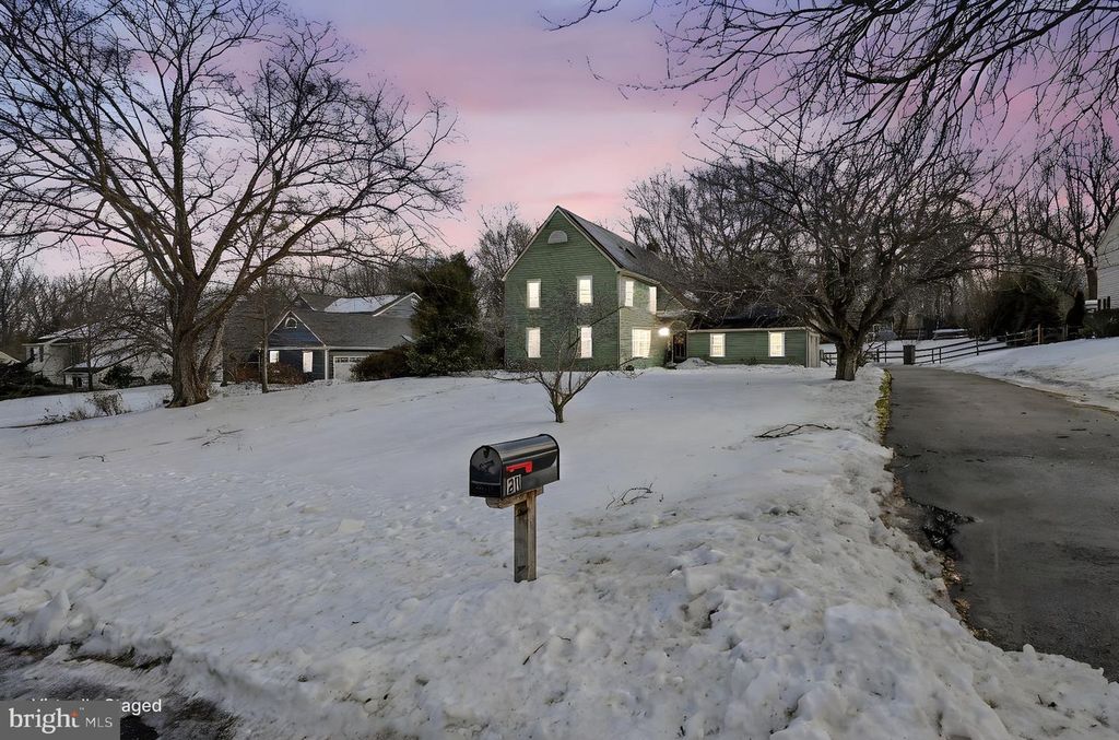 21 FARMINGDALE LN, Newark, DE 19711