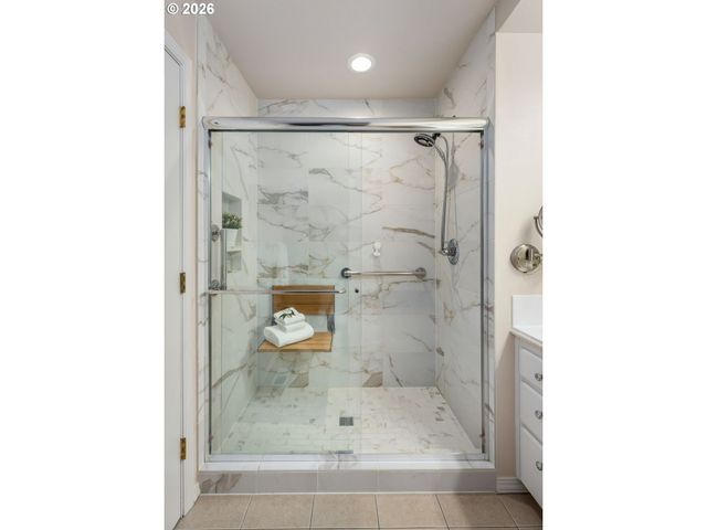 15424 Nw TEE Ct, Portland, OR 97229