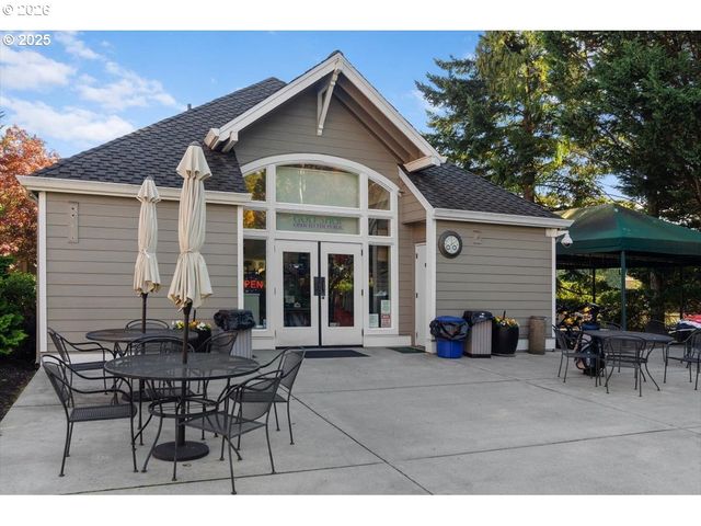 15424 Nw TEE Ct, Portland, OR 97229