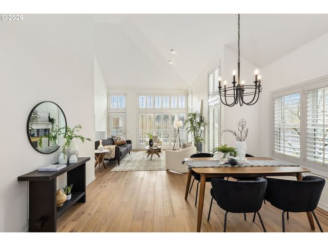 15424 Nw TEE Ct, Portland, OR 97229