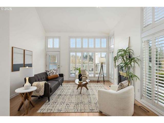 15424 Nw TEE Ct, Portland, OR 97229