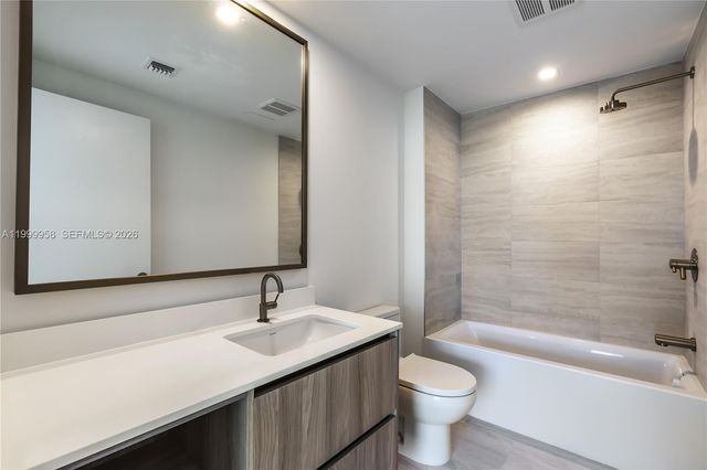 77 SE 5TH STREET 2905, Miami, FL 33131