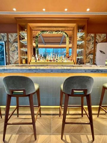 77 SE 5TH STREET 2905, Miami, FL 33131