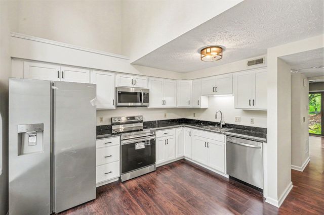 51 Springhouse Drive, Cold Spring, KY 41076