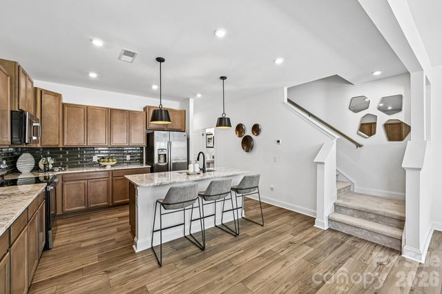 7567 Ethora Way 37, Charlotte, NC 28216