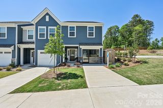 7567 Ethora Way 37, Charlotte, NC 28216