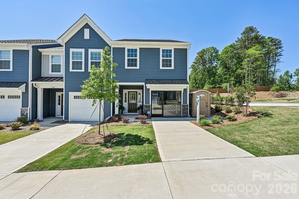 7567 Ethora Way 37, Charlotte, NC 28216