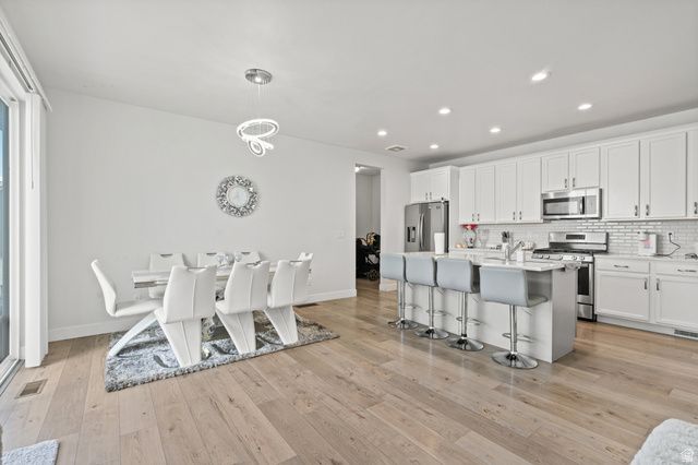 11727 S MORING POINT WAY, South Jordan, UT 84009