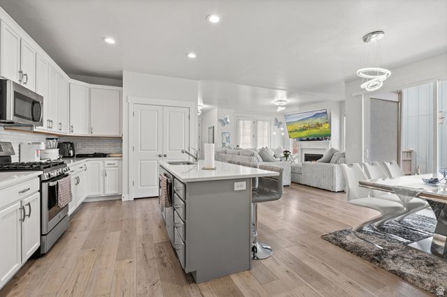 11727 S MORING POINT WAY, South Jordan, UT 84009