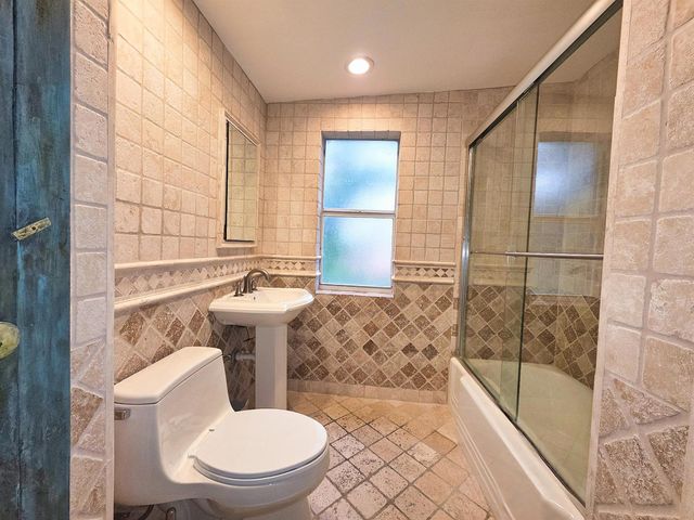 4200 N Surf Road, Hollywood, FL 33019