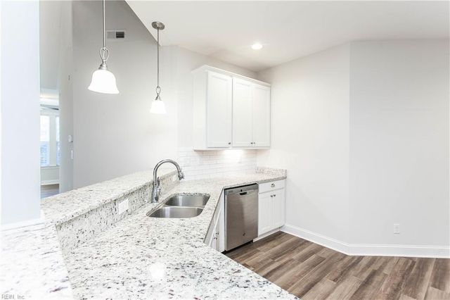 126 Creek Front LN, Suffolk, VA 23435