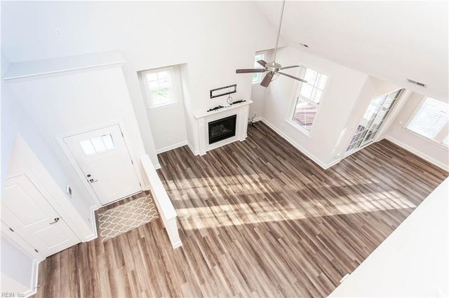 126 Creek Front LN, Suffolk, VA 23435