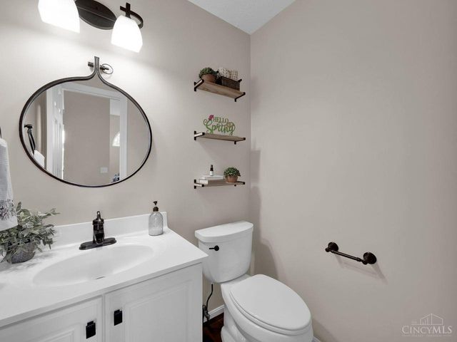 4120 E Village Drive, Mason, OH 45040