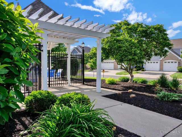 4120 E Village Drive, Mason, OH 45040