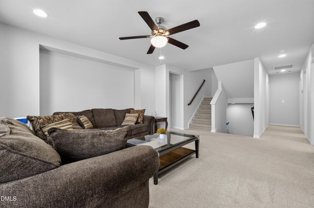 334 Stonehouse Drive, Apex, NC 27523