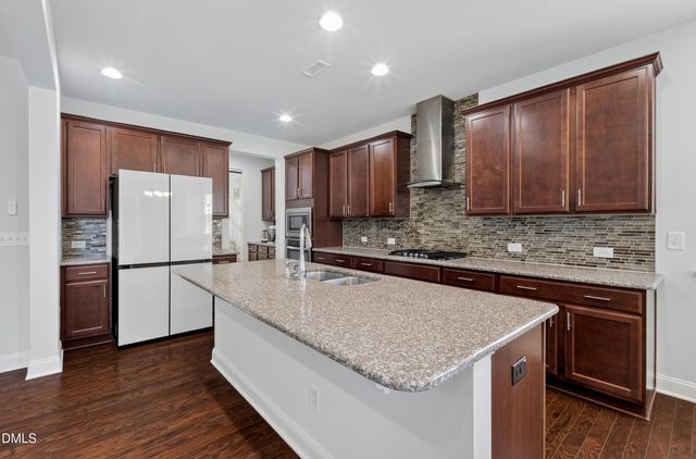 334 Stonehouse Drive, Apex, NC 27523