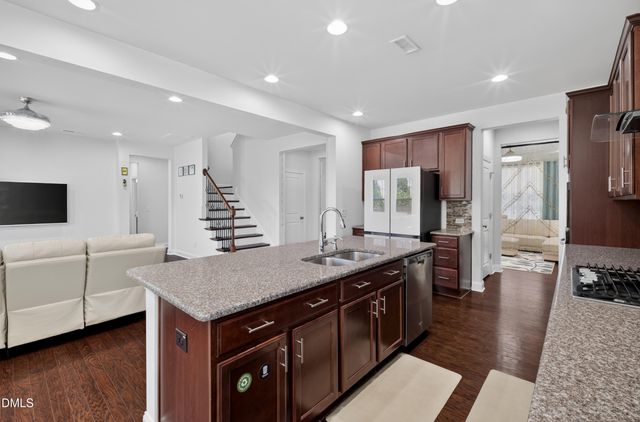 334 Stonehouse Drive, Apex, NC 27523