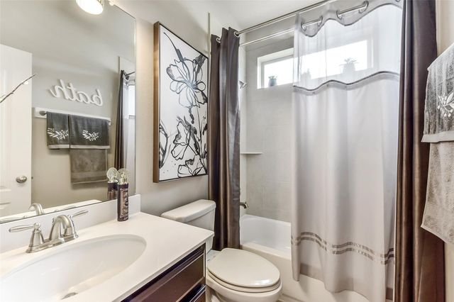 2111 Scissor Tail Road, Pearland, TX 77581