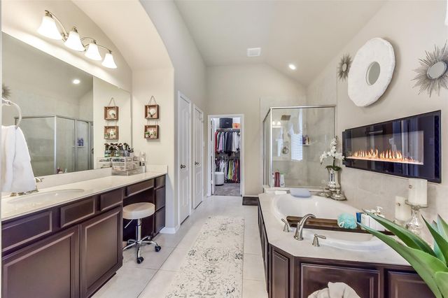 2111 Scissor Tail Road, Pearland, TX 77581