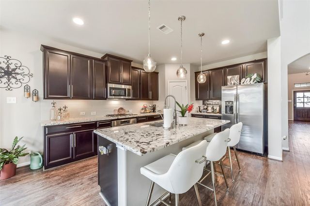 2111 Scissor Tail Road, Pearland, TX 77581