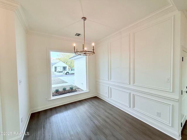 102 Berchman Oaks Drive, Lafayette, LA 70506