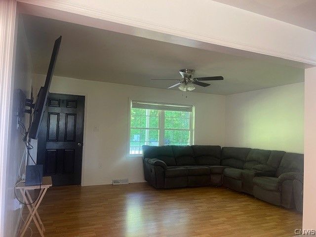 8 Brackett Road, Hannibal, NY 13074