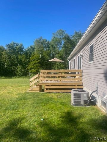 8 Brackett Road, Hannibal, NY 13074