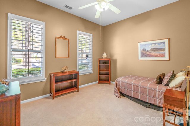 8339 Brookings Drive, Charlotte, NC 28269