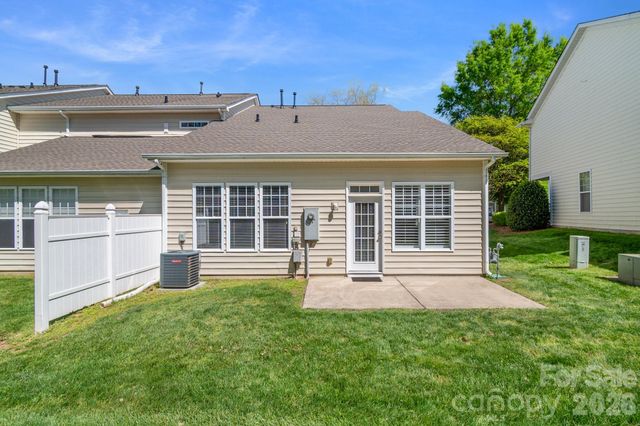 8339 Brookings Drive, Charlotte, NC 28269