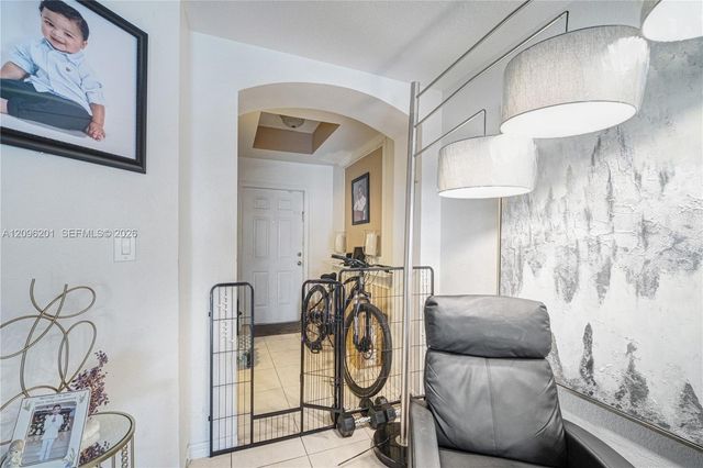 8810 W Flagler Street 4, Miami, FL 33174