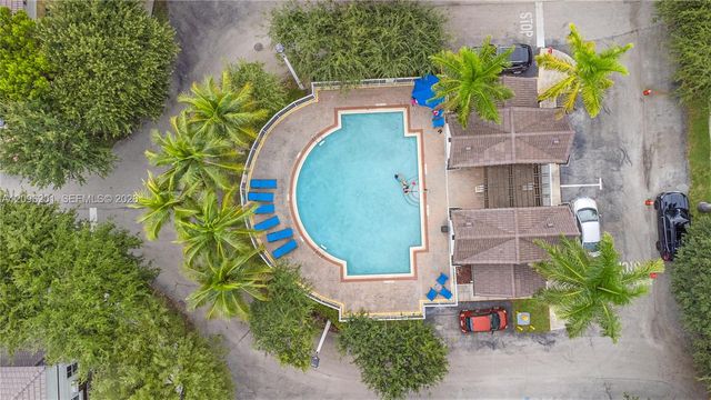 8810 W Flagler Street 4, Miami, FL 33174
