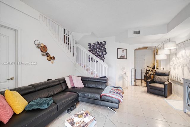 8810 W Flagler Street 4, Miami, FL 33174