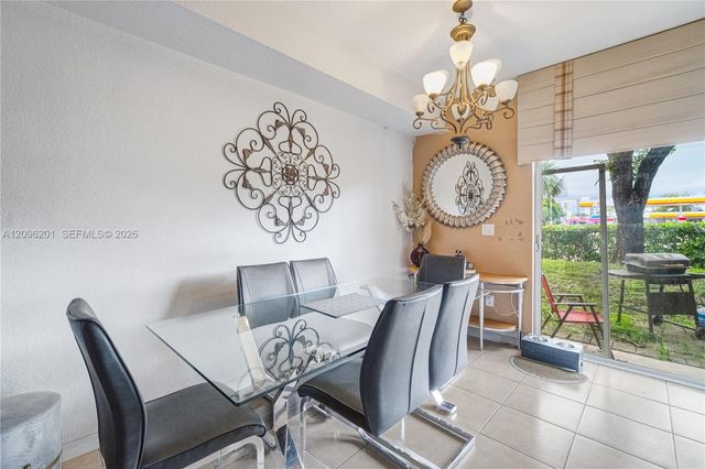 8810 W Flagler Street 4, Miami, FL 33174