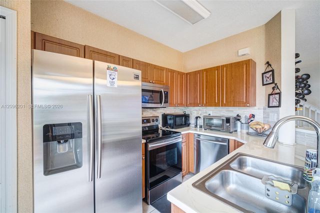 8810 W Flagler Street 4, Miami, FL 33174