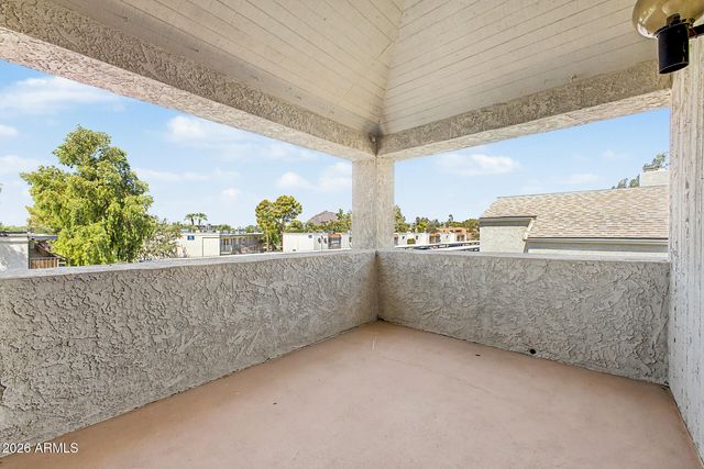 7502 E THOMAS Road 301, Scottsdale, AZ 85251