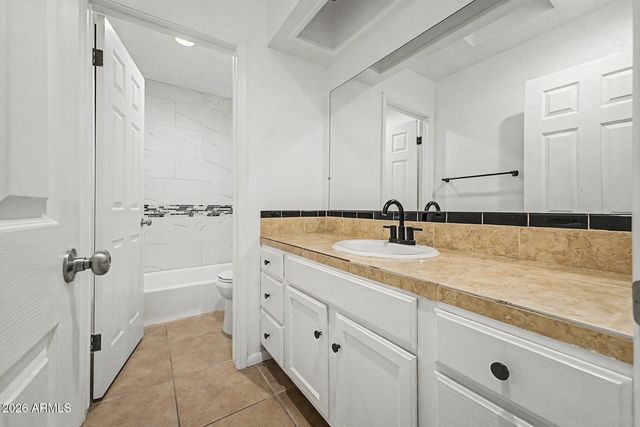 7502 E THOMAS Road 301, Scottsdale, AZ 85251