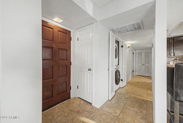 7502 E THOMAS Road 301, Scottsdale, AZ 85251