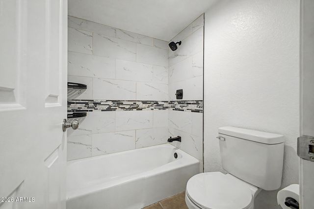 7502 E THOMAS Road 301, Scottsdale, AZ 85251