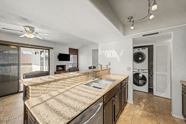 7502 E THOMAS Road 301, Scottsdale, AZ 85251
