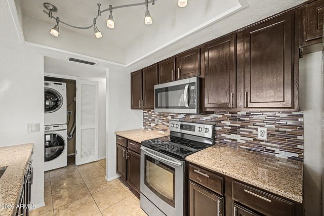 7502 E THOMAS Road 301, Scottsdale, AZ 85251