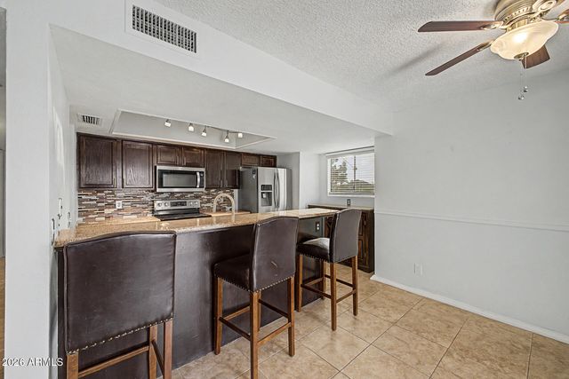 7502 E THOMAS Road 301, Scottsdale, AZ 85251