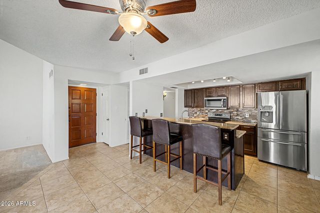 7502 E THOMAS Road 301, Scottsdale, AZ 85251