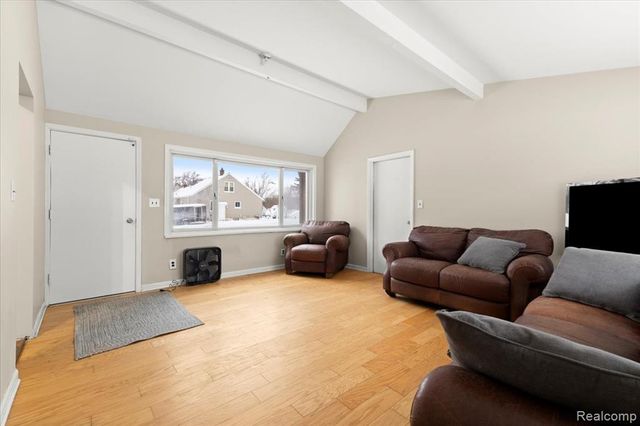 4175 Motorway Drive, Waterford, MI 48328