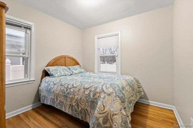 4175 Motorway Drive, Waterford, MI 48328