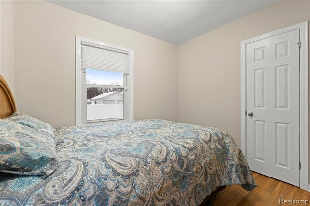 4175 Motorway Drive, Waterford, MI 48328