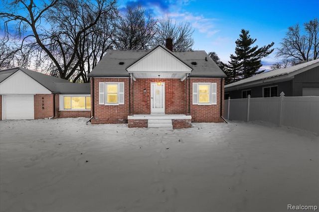 4175 Motorway Drive, Waterford, MI 48328